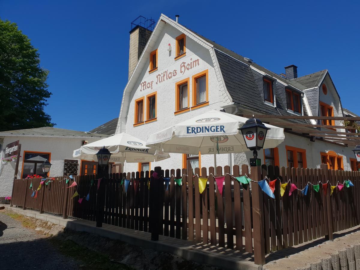 Pension Und Restaurant Die Burg Ehrenfriedersdorf Exterior foto
